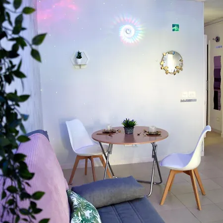 Apartman Park Con Piscina, Bar, Wifi, Parking