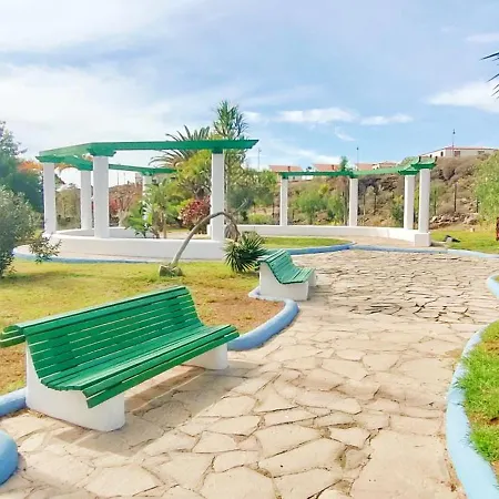 Park Con Piscina, Bar, Wifi, Parking Apartment