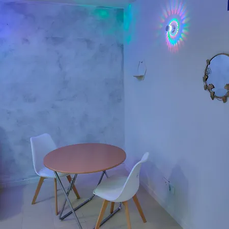 아파트 Park, Swimming-pool, Bar, Wifi, Parking 산미겔데아보나