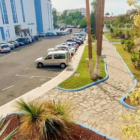 Park Con Piscina, Bar, Wifi, Parking Apartment