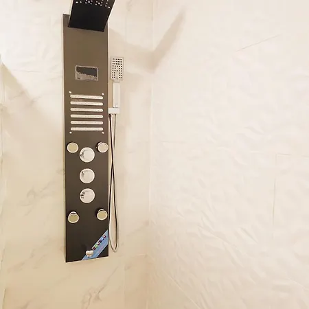 아파트 Park, Swimming-pool, Bar, Wifi, Parking 산미겔데아보나