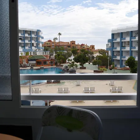 Apartment Park Con Piscina, Bar, Wifi, Parking San Miguel de Abona