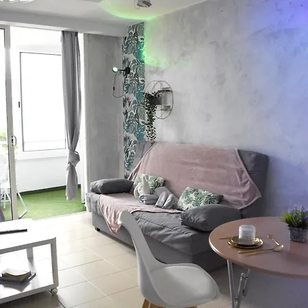 Park Con Piscina, Bar, Wifi, Parking